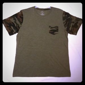 Men’s Camo Print T-shirt